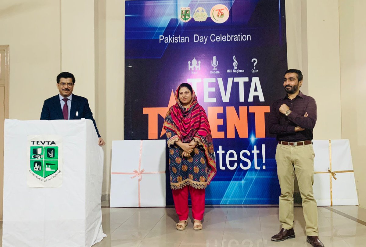 PTEVTACareers's tweet photo. Successful ceremonies require a remarkable team effort. We were honored to hv DG Aamer Aziz join us in appreciating our team's hard work n commitment to excellence, making the Pakistan Day ceremony a huge success. Congratulations to all for receiving certificates of appreciation. https://t.co/vI7faVcQ4c