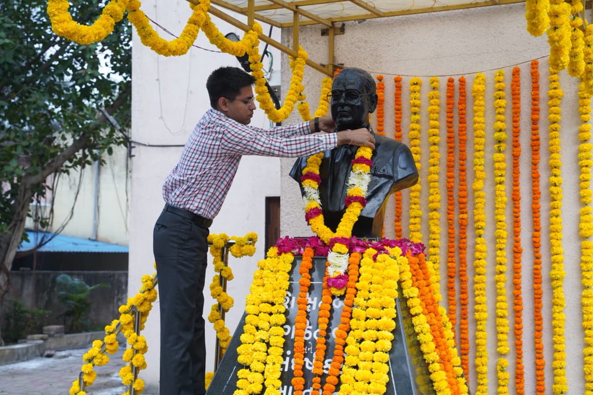 manish_gurwani's tweet photo. Paid tribute to Babasaheb Dr. B.R. Ambedkar Ji. #AmbedkarJayanti. https://t.co/IqwttvcXfj