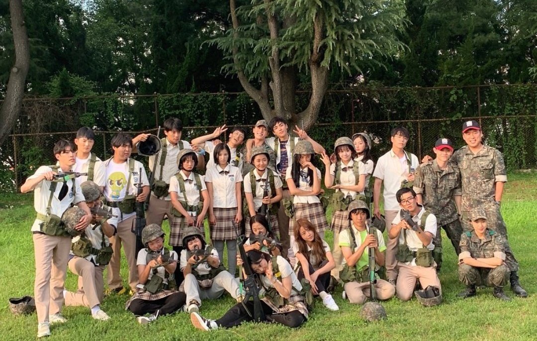 chaedaely's tweet photo. one more week till we get them back ❤️ https://t.co/FyFmGAKpKO