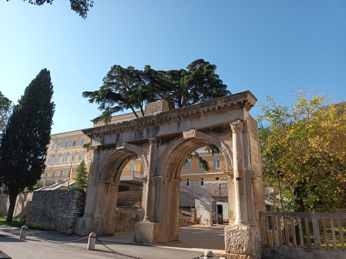 CarmenP37202478's tweet photo. @KochamChorwacje @Croatia_hr @CroatiaWeek @nationofcroats @NeovisniA @RegnumCroatorum @pula_plus @Grad_Pula @Visitistra @ShareIstria @HrvatskaNaDlanu October 2022 https://t.co/UC0hgLSwIC