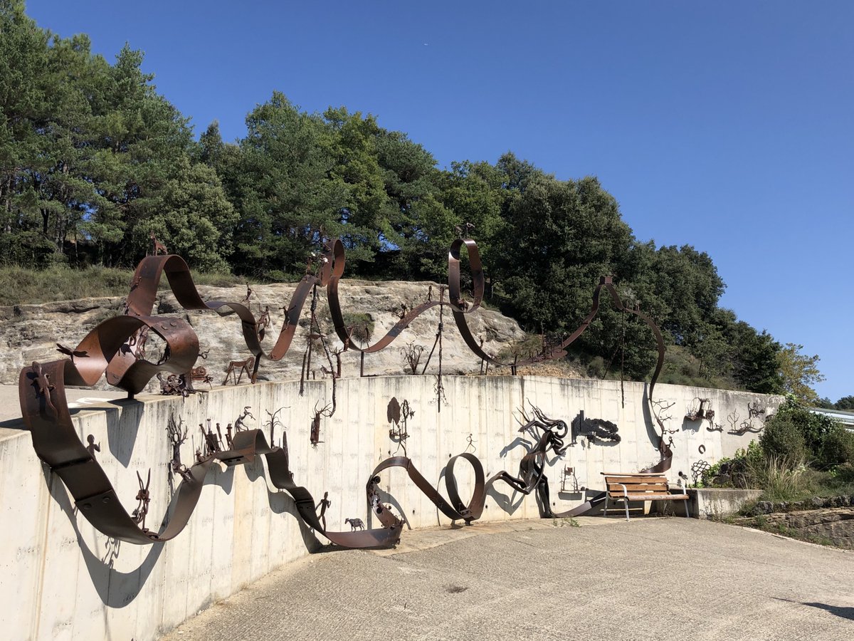 RicardMoren's tweet image. #hamlets research @UABBarcelona:
ALPENS municipality #Lluçanès #Osona #Barcelona:
269 inhabitants (INE2021) including 23 born abroad:
9 in #Colombia…
#RuralLIFE #RURALimmigration #RuralEUROPE
#micropobles #Alpens #ruralEU
#ruralSpain #Catalonia
🌎: atlantis.uab.cat/hamlets/
📷2020