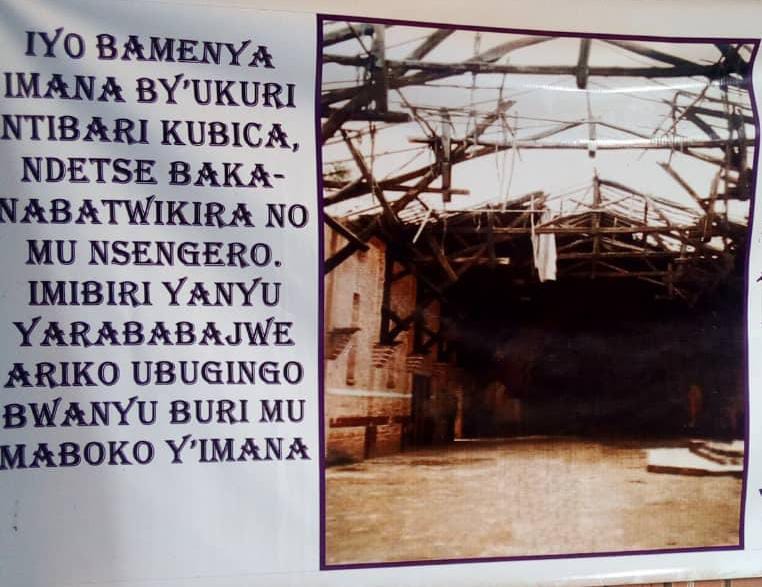 Rushema_thierry's tweet photo. #ToDayIn1994: Turibuka Abatutsi bashakiye ubuhungiro mu ngoro y'Imana muri Kiliziya ya #Kibeho @NyaruguruDistr
nyuma bakayitwikirwamo hakoreshejwe Lisansi kuwa 14/04

Tuzahora Tubibuka 
#Kwibuka29 
#TwibukeTwiyubaka https://t.co/PWywHvUnDp