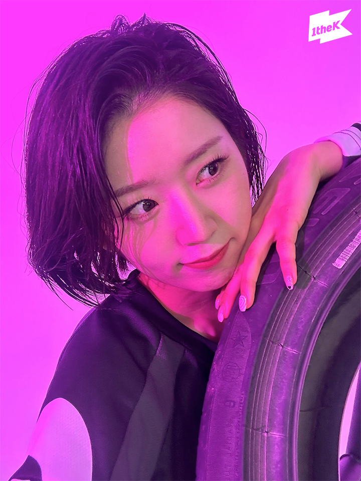 1theK's tweet image. 어? 어디선가 달콤한 과일향이 나는 거 같은데? 하고 봤더니 #Lemonade 로 컴백한 #드림노트 의 #내돌의온도차 셀카가 짜잔🥹
#DreamNote @iMe_Dreamnote

#GAPCRUSH 👉 youtu.be/r9OO-WO4Xds