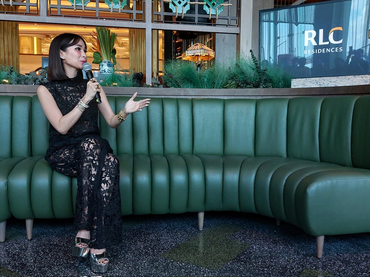 diyarista's tweet photo. NOW: Actress &amp; RLC Residences ambassador #HeartEvangelista arrives at Mott 32 at Nustar Resort &amp; Casino in Cebu for the media launch of #MantawiResidences.  #FrontierOfProgress #RaiseLiveConnect .@inquirerdotnet .@InqEnt https://t.co/yZ1ilAEMHD