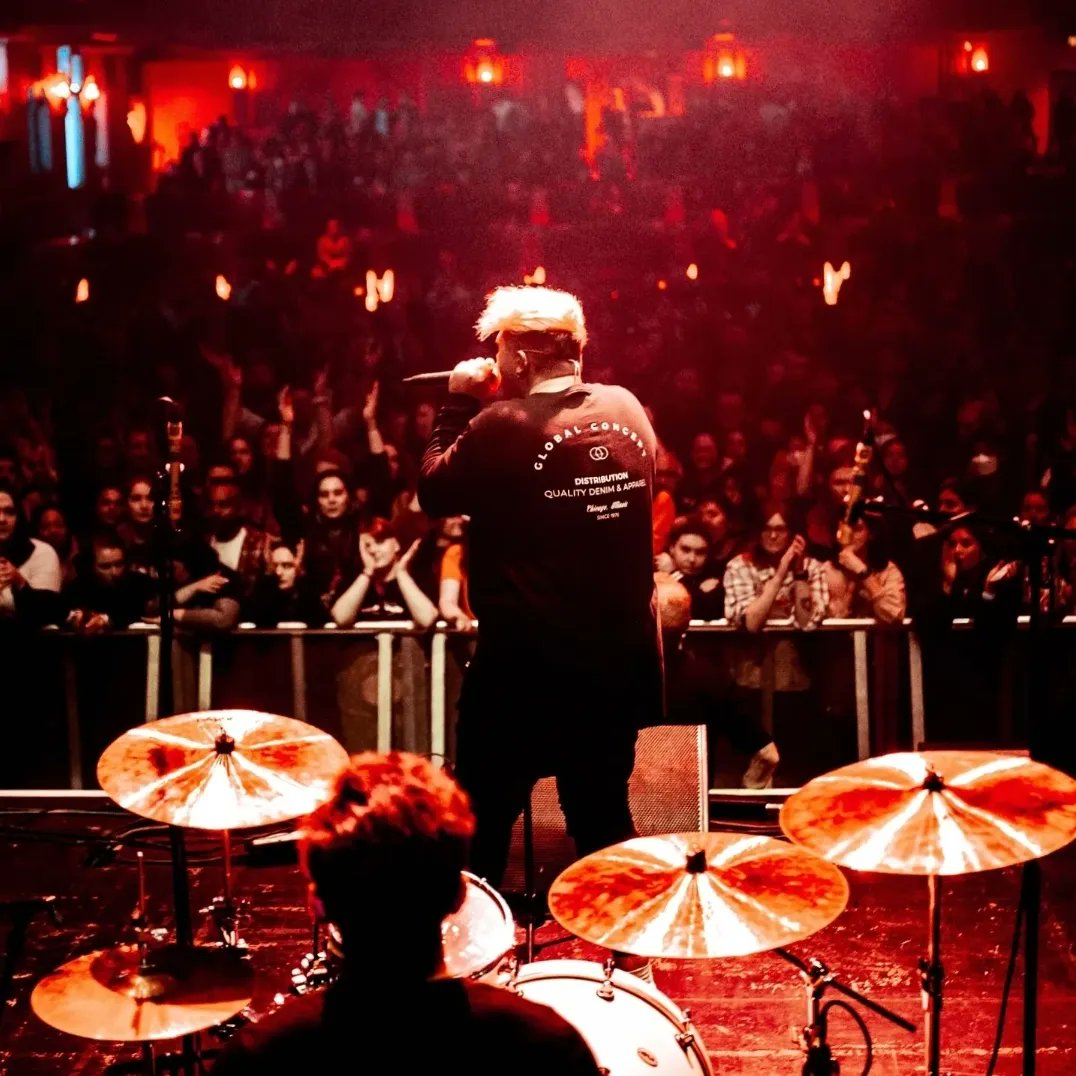 PAPERWEIGHT tweet media