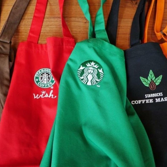 BrandsCj's tweet photo. Customized #Aprons #ChefUniforms Personalized with preferred design, colour & size. Branded with company logo & details. We do countrywide deliveries within 24hrs. For Orders contact us on
βοΈ 0723828823/0737266534 info@cjaybrands.co.ke https://t.co/pnqZxOKDxp https://t.co/HGfVswaZPx