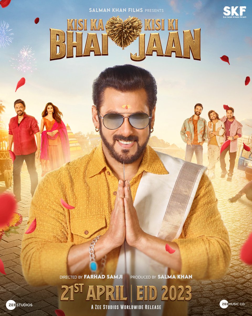 SalmansThunder_'s tweet photo. Here is the brand new poster from #KisiKaBhaiKisiKiJaan ❤ perfect Family Entertainner Lag rahi hai yeh 💥

#SamlanKhan #PoojaHegde https://t.co/y2iCQZBsMi