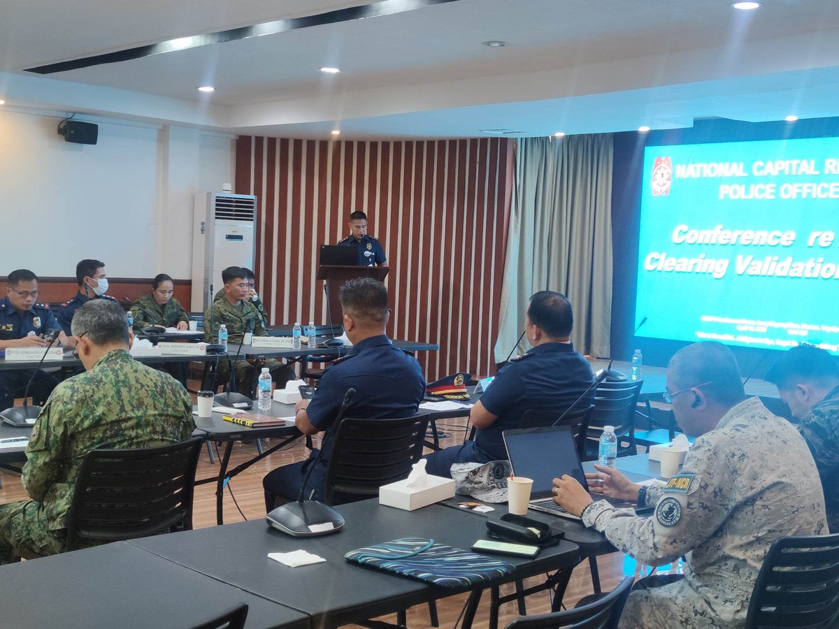 PNP_NCRPO's tweet photo. NCRPO and JTF-NCR facilitates Area Clearing Validation Board.
@pnppio
https://t.co/AwwwzDhEdt
#LifeIsBeautiful
#KaligtasanNyoSagotKo
#MKKequalsK
#TulongTulongTayo
#PNPKakampiNyo
#TeamPNP
#WeServeAndProtect
#TeamNCRPO
#WeCareWeDare
#MakaDiyos
#Makatao
#Makakalikasan
#Makabansa https://t.co/gm2szfcPox
