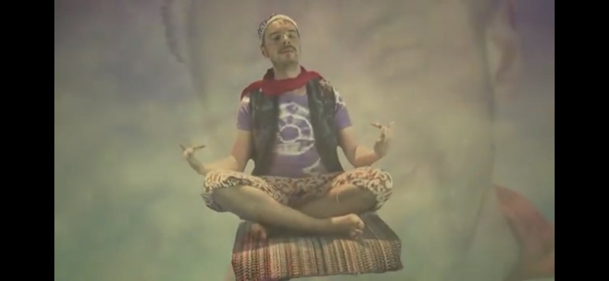 on.soundcloud.com/5NjNyeG4LMqXZf…

There's a new carpet in town! Listen to my lovely new song Magic Carpet, on #SoundCloud