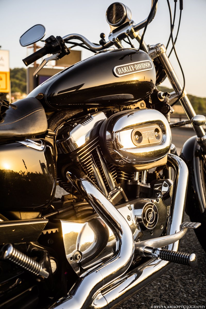 ryuyaamao's tweet photo. ハーレーと夕暮れの葉山🫥
#HarleyDavidson #Sportster #Motorcycle #Leica #Summicron #7elements https://t.co/wYj10QDSNb
