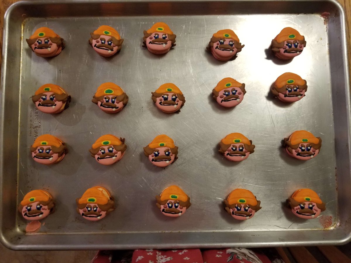 Micarocks101's tweet photo. Literally just made a twitter now to put my macarons on. Hopefully I'll be making more, but here's the @MarKatoto one from years ago. https://t.co/d09jKupqVP