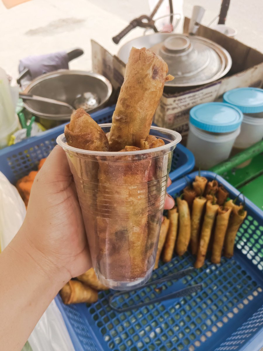 lumpiang shanghai onthe street tara kain tas sunod kita🤣