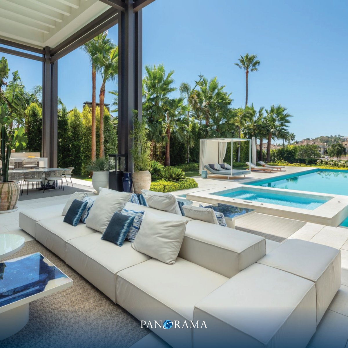 panorama_spain's tweet photo. Frontline golf mansion in the heart of the Golf Valley!
- Located in an exclusive area in La Cerquilla
- State-of-the-art movie cinema, yoga room, gym, heated pool and Jacuzzi
Asking 13,5m Euro. Ref. 13500
https://t.co/HPw0gR1FQ9
#marbellamansion #golfproperty #marbellaproperty https://t.co/c616m9Pntz
