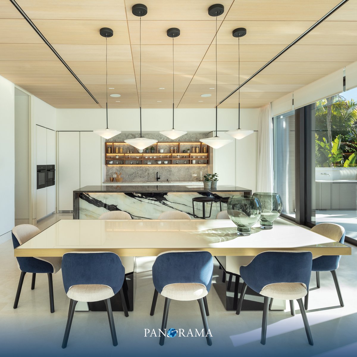 panorama_spain's tweet photo. Frontline golf mansion in the heart of the Golf Valley!
- Located in an exclusive area in La Cerquilla
- State-of-the-art movie cinema, yoga room, gym, heated pool and Jacuzzi
Asking 13,5m Euro. Ref. 13500
https://t.co/HPw0gR1FQ9
#marbellamansion #golfproperty #marbellaproperty https://t.co/c616m9Pntz