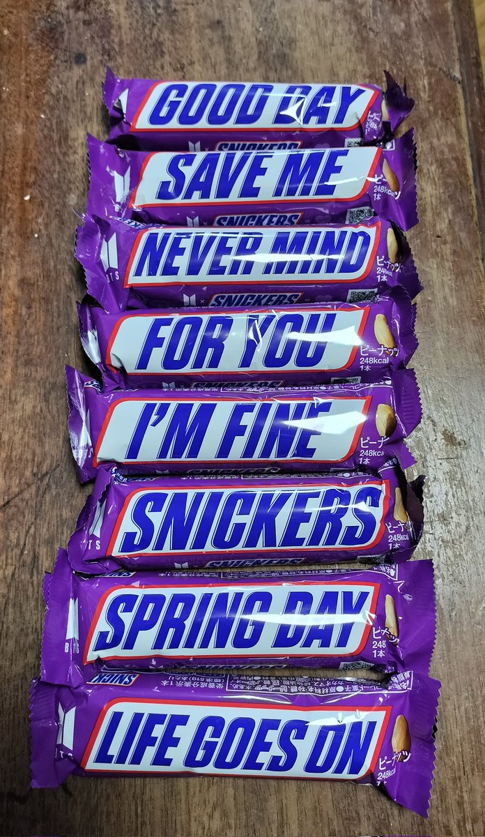 奥さんが普段買うことのないスニッカーズを大量に買ってきたと思ったらBTSとのコラボでした。養分っぷりが凄いわw