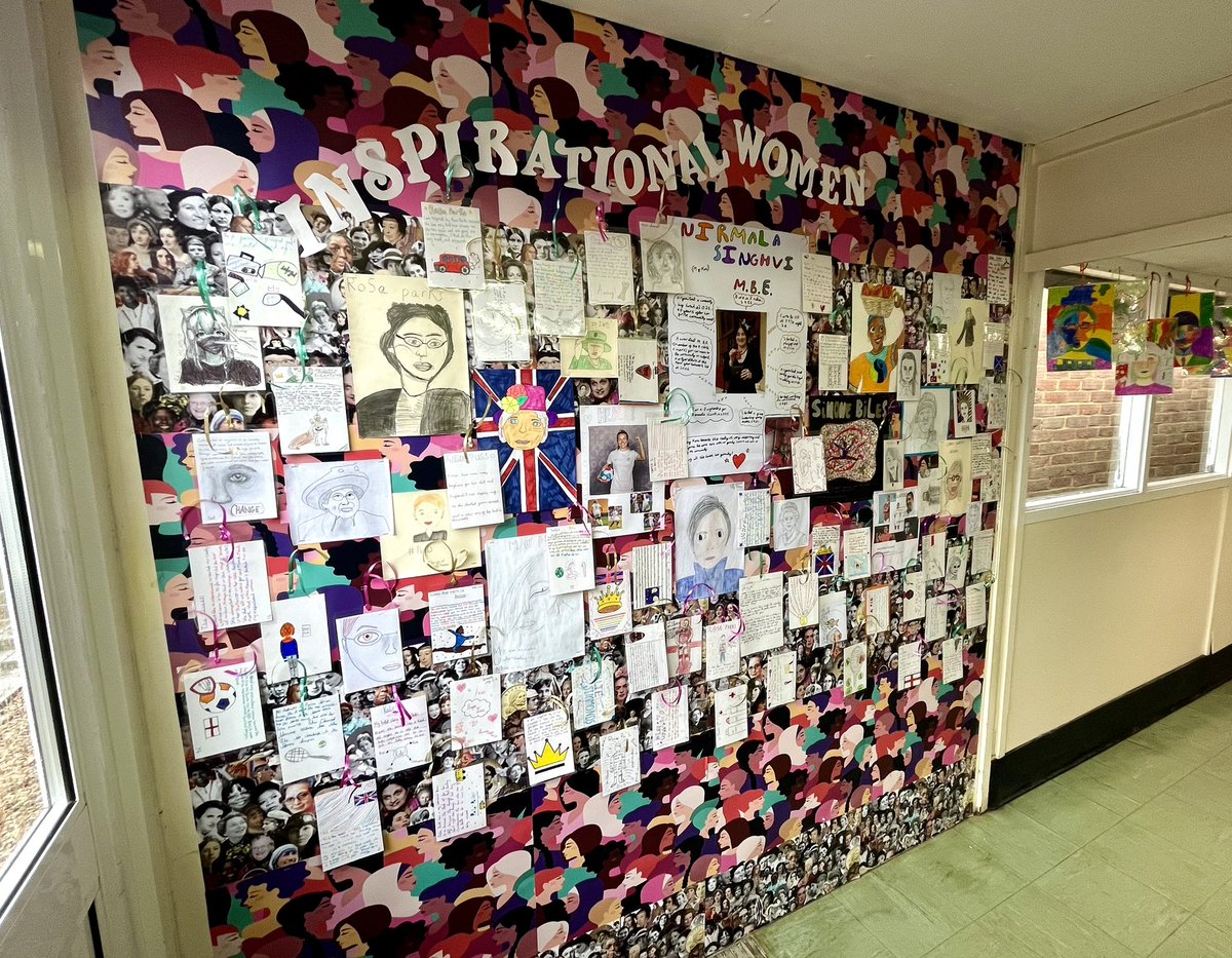 YH_ArtDesign's tweet photo. @YH_MiddleSchool #yorkhouseY6 and @YH_UpperSchool pupils each completed an illustrated card having chosen an inspirational woman to add to our display - historical, famous or personal, it is now a wall of celebration and recognition @YH_GirlsGames #PSHE #theyorkhouseway #reflect https://t.co/SXhJpjbm3y