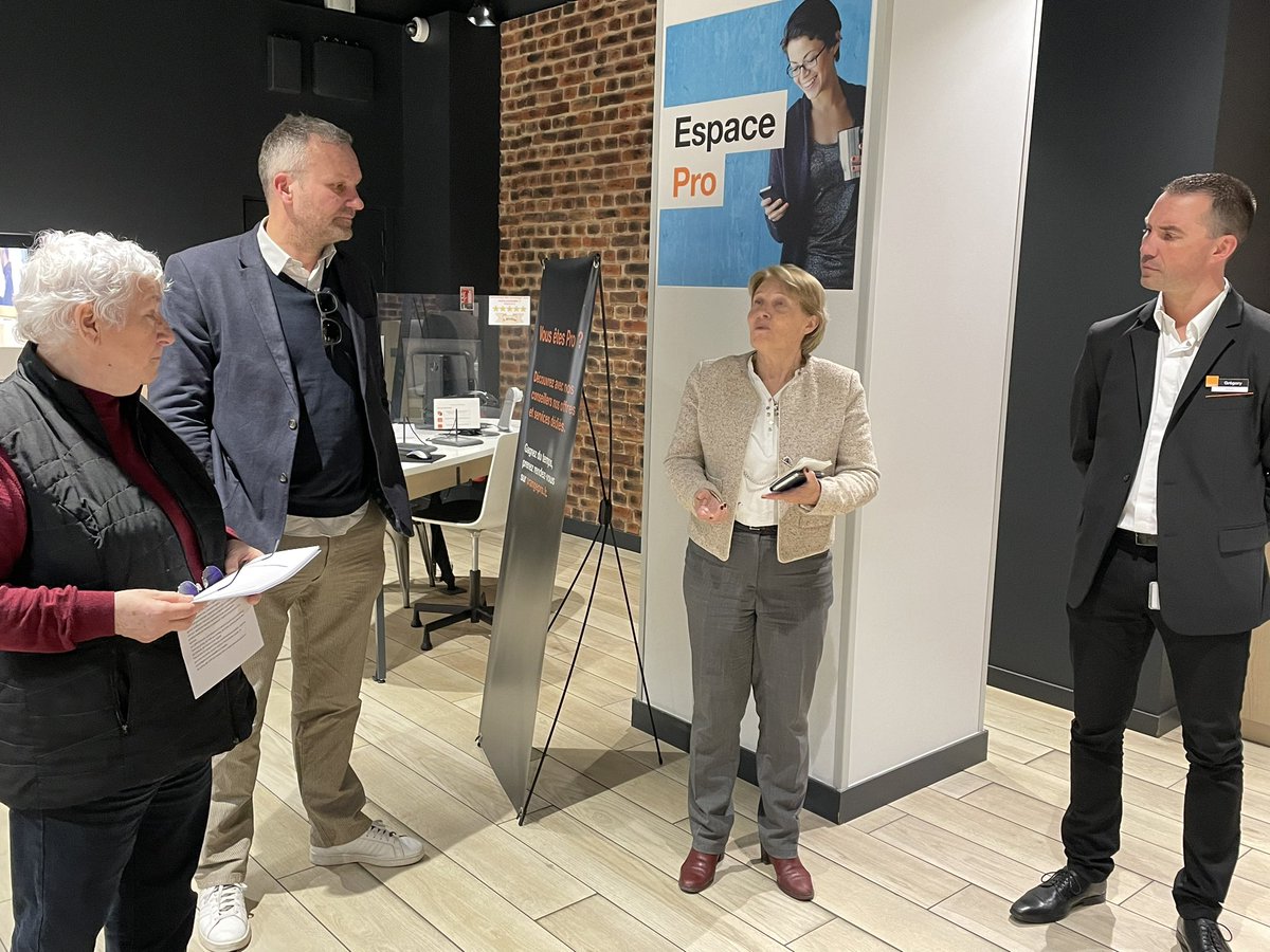 Merci à nos clients d’avoir contribués à soutenir les Droits des Femmes aux côtés de <a href="/FondationOrange/">FondationOrange</a>. 
Grâce au dispositif du don en boutique les #CIDFF de <a href="/regiongrandest/">Région Grand Est</a> vont pouvoir équiper leurs centres de tablettes numériques.
Bravo aux boutiques!