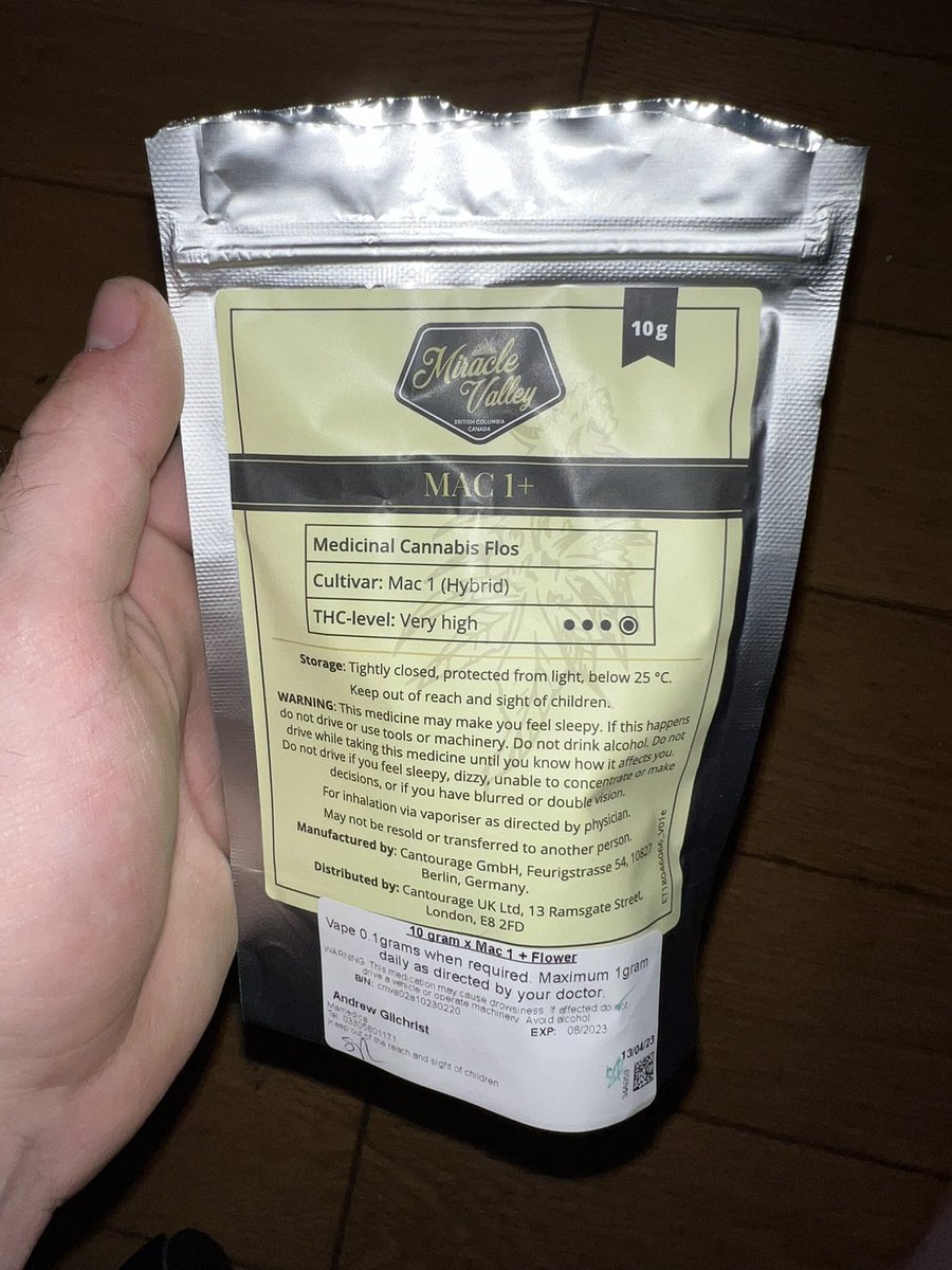 DrewIsSharing's tweet photo. By far the best bit of UK medical flower on the market right now. The Mac 1 by Miracle Valley.

Coming through tasting like some of the best Mac I’ve ever smoked. Honestly stunning. https://t.co/9chWZk9nHN