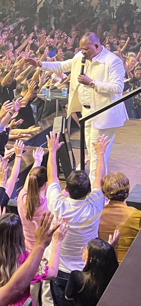 Archevêque A. KANKIENZA MUANA MBOO Officiel tweet media