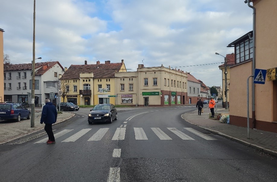 GDDKiA_Opole's tweet photo. Kolejne przejścia dla pieszych będą bardziej bezpieczne. Minister Infrastruktury podpisał Programy Inwestycji dla poprawy #BRD w 39 lokalizacjach w ciągu #DK39, #DK40, #DK41, #DK42, #DK88 oraz #DK94. @GDDKiA @MI_GOV_PL https://t.co/GQKiPS8x7Y