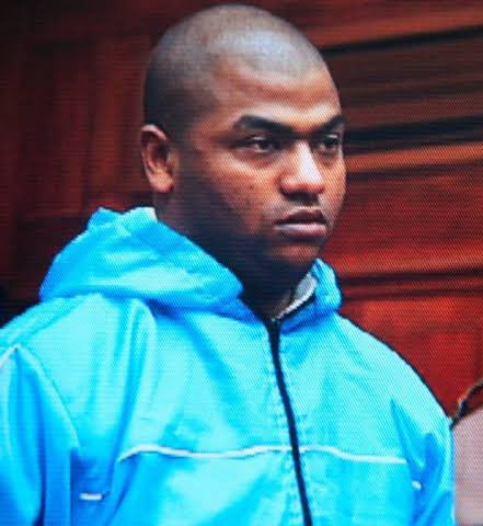 AdvoBarryRoux's tweet image. Is this even the same person? #ThaboBester #DrNandipha