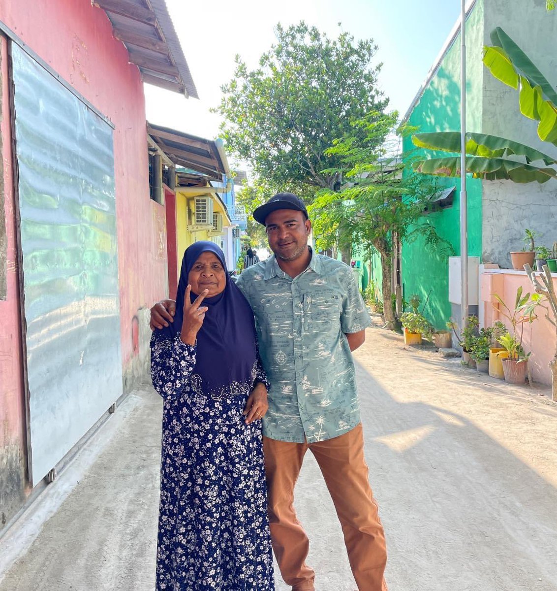 އެމްޑީޕީގެ ސިޔާސަތަކީ ހާސްކަމެއް ނެތް، އުފަލުގައި ދިރިއުޅުން އުޅެވޭނެ ގޮތެއް ހޯދުން
#VoteShaax
#Agenda19

<a href="/shaaxibrahim/">SHAAX</a> ✅2️⃣