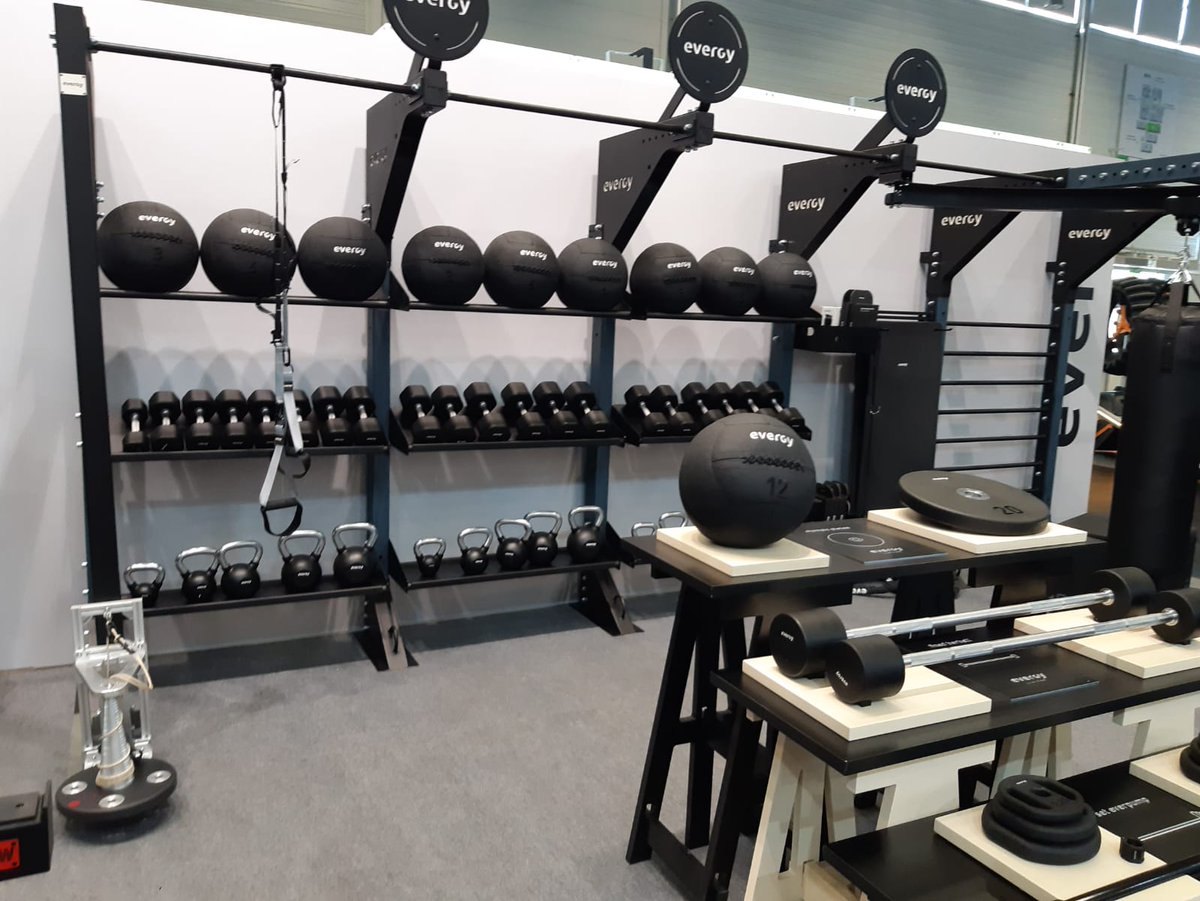 InercialRSP's tweet image. Nuestra RSP Conic con el Kit de portabilidad está expuesta en @FIBO_Show Colonia, Alemania 🇩🇪 en el stand de @ThomasWellness 🔝🔝

#FIBO23 #inertialtraining #rspinercial #thomaswellnessgroup #poleaconica #flywheeltraining #sportperformancecenter #entrenamientodefuerza