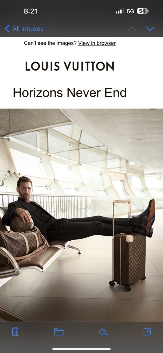 Didn’t know Messi was 6ft and had legs like a giraffe….fix your campaign <a href="/LouisVuitton/">Louis Vuitton</a>