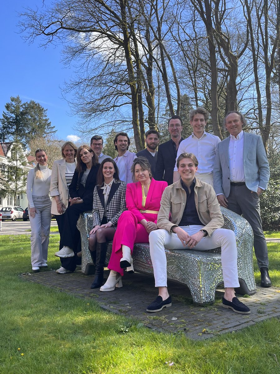 Karin Oyevaar (@karinoyevaar) on Twitter photo Dat duurzaamheid en mode goed samengaan hoorden we vanmorgen tijdens een werkbezoek aan de <a href="/TMOFBS/">TMO Fashion Business School</a>. 2 alumni vertelden er bv over de door hen ontwikkelde start up modebaas.com, een educatieprogramma voor bso’s. Superinteressant, ook voor scholen in de <a href="/gem_heuvelrug/">Utrechtse Heuvelrug</a> ! Dat duurzaamheid en mode goed samengaan hoorden we vanmorgen tijdens een werkbezoek aan de <a href="/TMOFBS/">TMO Fashion Business School</a>. 2 alumni vertelden er bv over de door hen ontwikkelde start up modebaas.com, een educatieprogramma voor bso’s. Superinteressant, ook voor scholen in de <a href="/gem_heuvelrug/">Utrechtse Heuvelrug</a> !