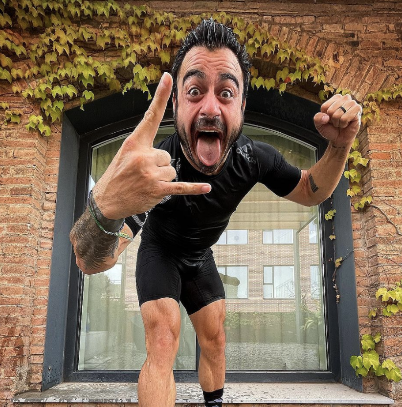 valentisanjuan's tweet photo. 🐗Jabalincillos! Ya estamos en directoooo!🤘🏼🤘🏼🤘🏼

Que tenemos hoy?
Al gran pitágoras @EdgarFornos 

Y a los cracks de la @KingsLeague 
@RogerCarboGomez del @xBuyer_Team 
@MarcPelaz10 el nuevo saúco de @LosTroncosFC_ 

Vénganse!         
👉🏼 https://t.co/zlbU330f8d https://t.co/bAdUzJ6Ng5