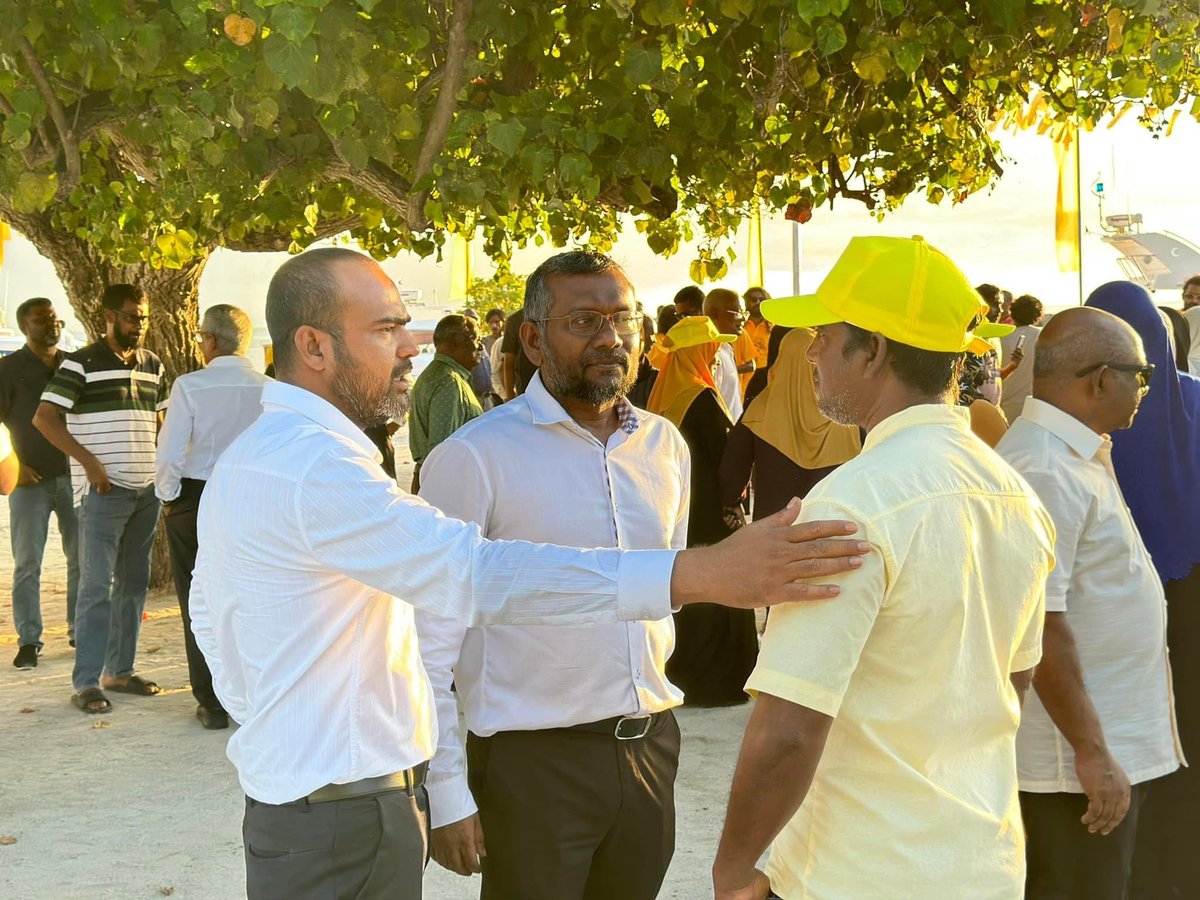 މަސައްކަތްތެރިންނަށް ދޭން އެމްޑީޕީގެ ކޮންމެ މެނިފެސްޓޯއެއްގައި ހިމެނިފައިވާ އަދި އެޖެންޑާ19 ގައިވެސް ބުނި އެންމެ ކުޑަ އުޖޫރަ ކަނޑައެޅިއްޖެ.

#Agenda19
#VoteShaax

<a href="/shaaxibrahim/">SHAAX</a> 2️⃣✅