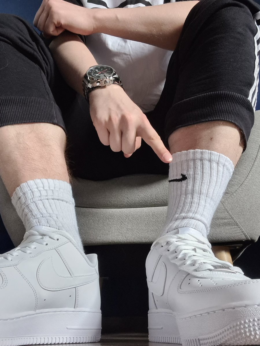 Still brand new but they already deserve good care, and dumb faggot want to clean them ? 😈