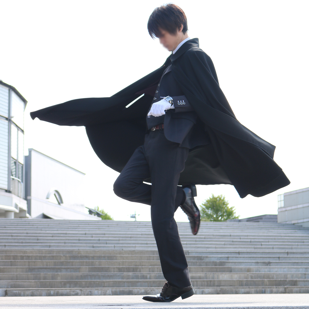 konomuraZ's tweet image. インスタ再掲第９弾。  
スーツにマント。

#そうだスーツ着よう 
#drawingreference