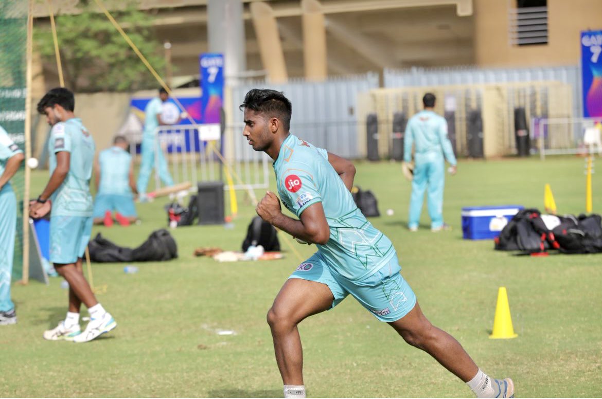 Aaqibkhan25's tweet image. Every day is a new
opportunity to become a better
version of yourself. 💪 
:
:
:
:
#ipl2022 #lucknowsupergiants #teamaaqibkhan @LucknowIPL @IPL @klrahul