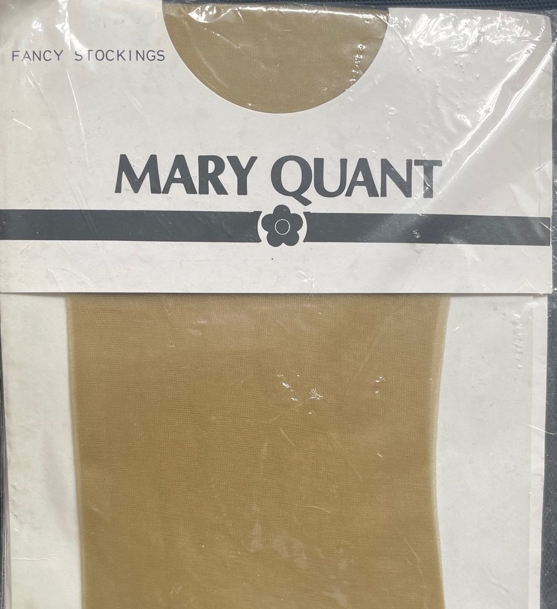 Pausing to give thanks for the life of Mary #Quant  (1930-2023) who changed for ever the way women see and are seen - privileged to have met her - and still treasuring the stockings (colour: bayleaf!) which will never be worn #1960s #Icon