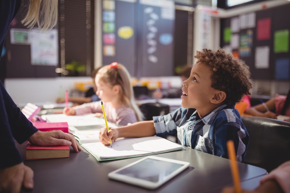 Overweeg je een carrièreswitch? Kom vrijblijvend informeren naar de mogelijkheden om te werken in het basisonderwijs. Woensdag 19 april om 15:00u organiseren we een speeddate. Kijk voor meer informatie op scoleiden.nl/werken-bij-sco…

#speeddate #carriereswitch #basisonderwijs