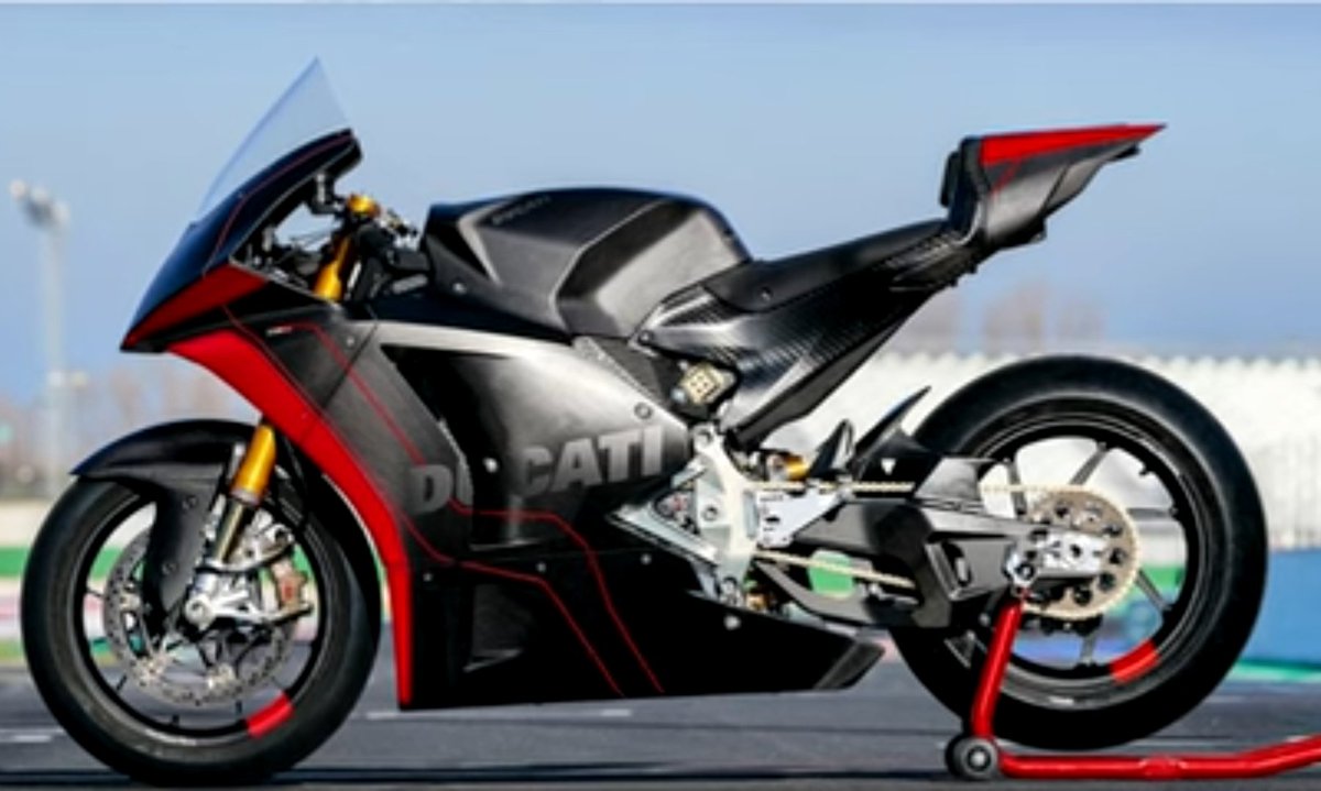 Está Bella. Que dices?
Cortesia <a href="/DucatiMotor/">Ducati</a>
