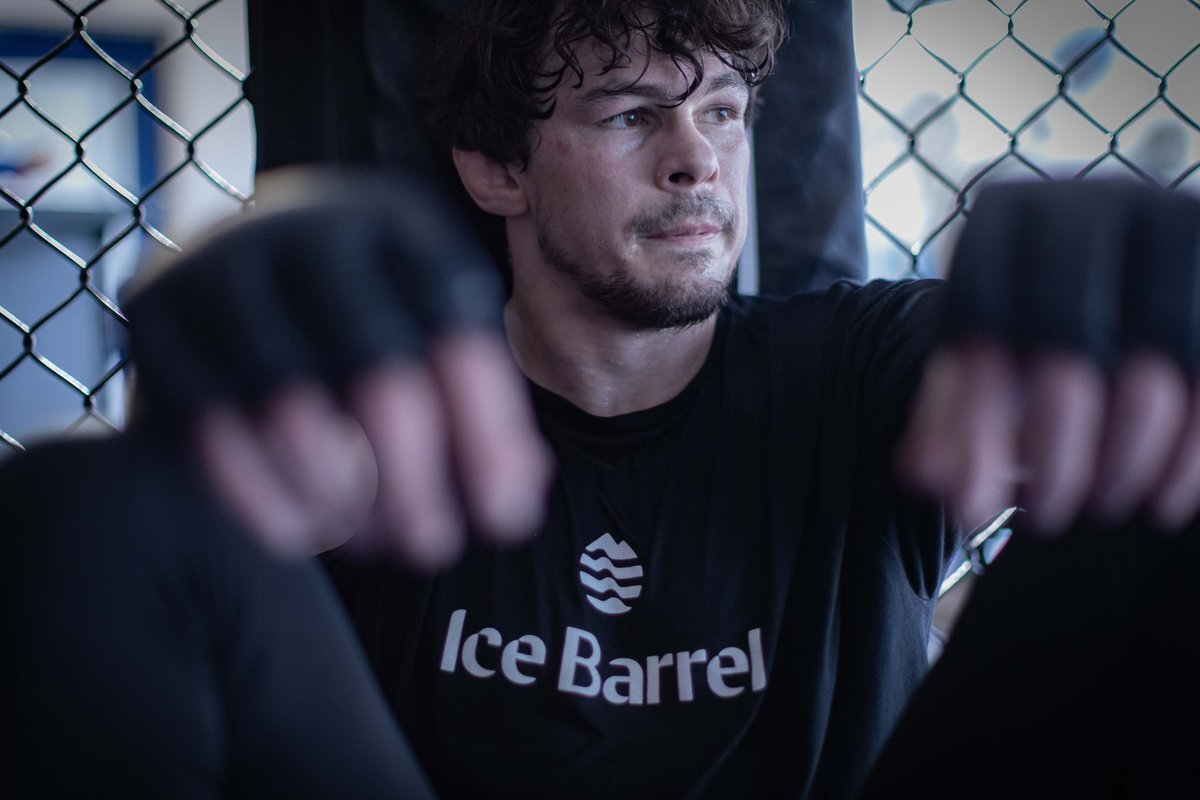Aaron Frutman (@aaronfrutman) on Twitter photo Selects from our shoot with PFL champ Olivier Aubin-Mercier. Ferocious in the ring but an absolute sweetheart outside of it. Had a fantastic night after training and you’d never know the fury inside. He begins his quest to defend the title tonight in Vegas. Good luck Oli! Selects from our shoot with PFL champ Olivier Aubin-Mercier. Ferocious in the ring but an absolute sweetheart outside of it. Had a fantastic night after training and you’d never know the fury inside. He begins his quest to defend the title tonight in Vegas. Good luck Oli!