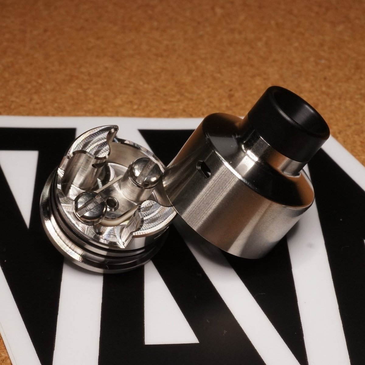 VAlphaline's tweet photo. 😍😍😍 #Vape #HighEndModsLOVE #VapeAlphaLine #Narmods https://t.co/VdGWaq0nHh