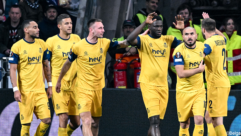 sporza's tweet photo. Union-coach Karel Geraerts: "Ik heb genoten en ben trots op de jongens" #UEL #levusg 
https://t.co/W8DNazFJbF https://t.co/lnzVMFbINR