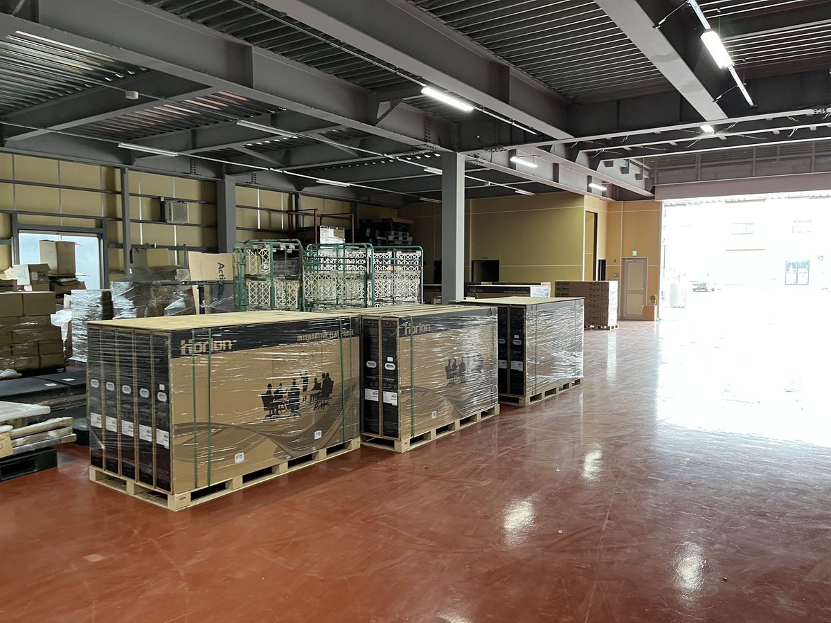 horion_japan's tweet image. 本日！スマートボードHorion入荷しました。

#スマートボード
#horion
#Interactivewhiteboard