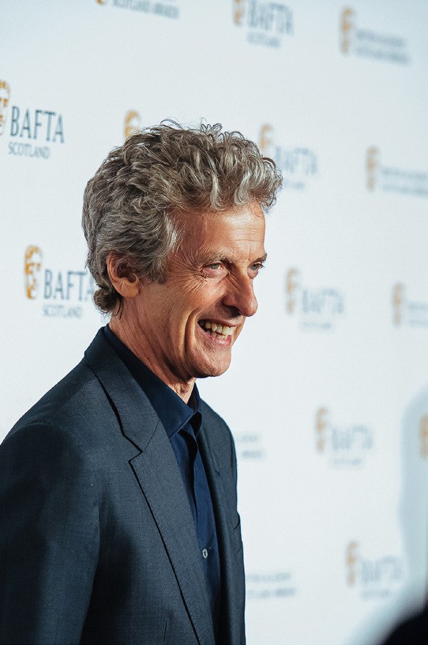 Happy birthday to #PeterCapaldi !! 🎉🪩🥳 May he spend the day with loved ones and create happy memories!
Can't wait to see him on my screen again when we finally get glimpses/photos or a trailer for #DevilsHour series 2 or #CriminalRecord
