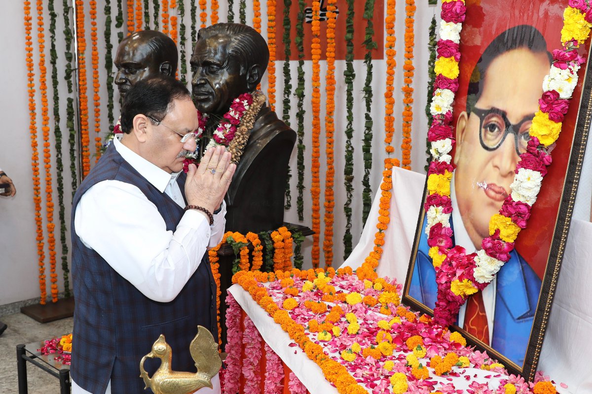 JPNadda's tweet photo. नई दिल्ली, भाजपा मुख्यालय में 'भारत रत्न' बाबासाहेब डाॅ.भीमराव अम्बेडकर जी की जयंती पर श्रद्धांजलि अर्पित की।

आदरणीय प्रधानमंत्री श्री @narendramodi जी के नेतृत्व में सरकार बाबासाहेब के मार्ग पर चलकर सामाजिक न्याय, आर्थिक सुदृढ़ीकरण व अंत्योदय से सबका विकास सुनिश्चित कर रही है। https://t.co/Fxu0gm9trG