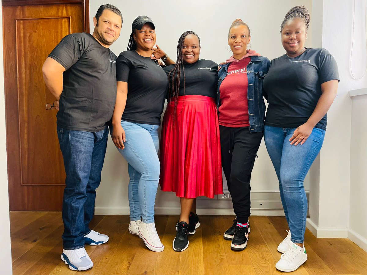 ZiziphoDyubeni's tweet image. #FutureGameChangers Schools Tour starts today, may God carry my team and use our voices to reassure Ibhoza Zangomso that academia has a place for ALL OF THEM! #LearnToChangeTheWorld @Cornerstone_CPT

MAKUFUNDWE YIGENGE! 🎓