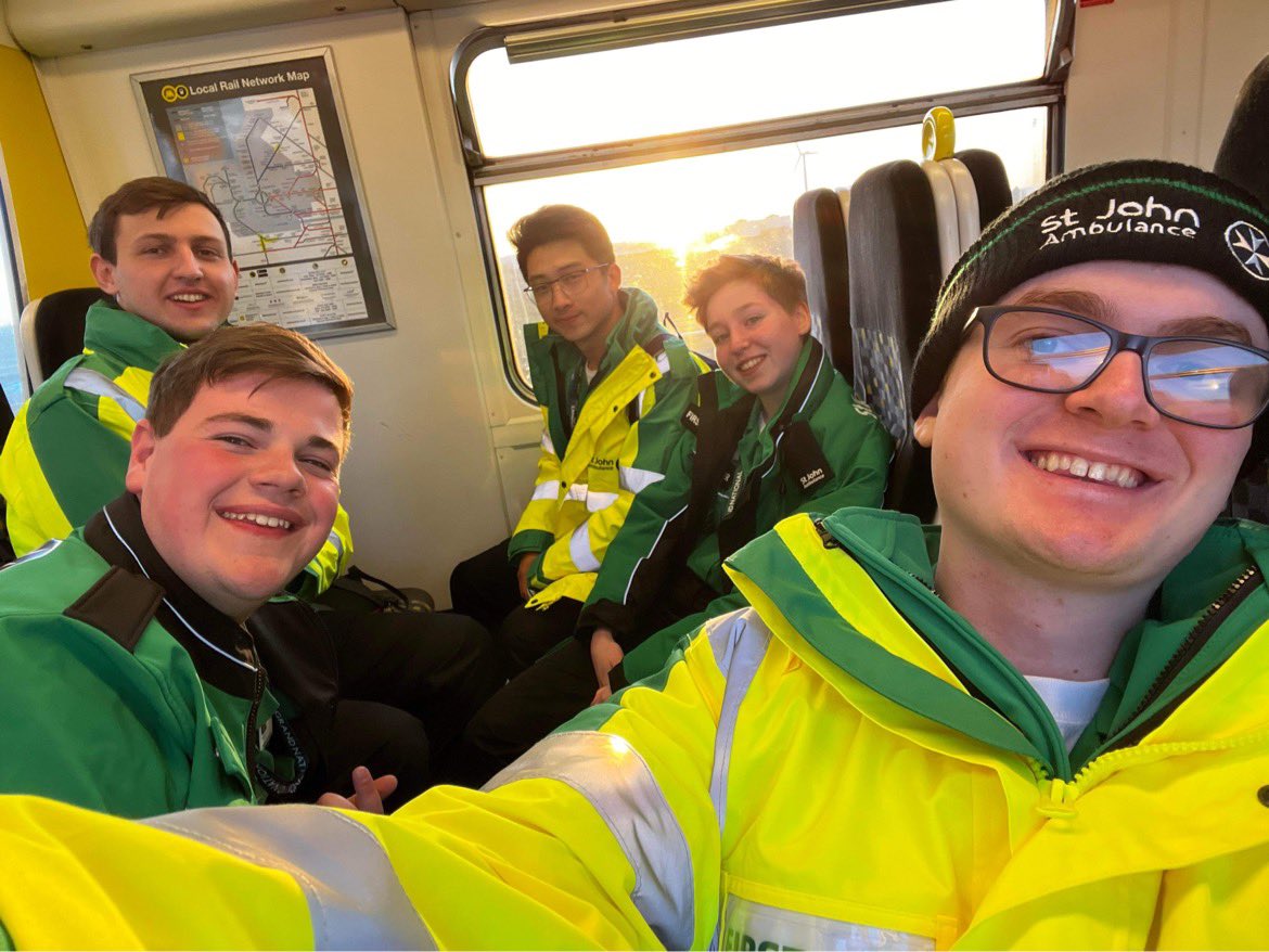 really enjoyed my first time at the grand national yesterday! it was a long day but i can’t wait to go back next year! #mysjaday
