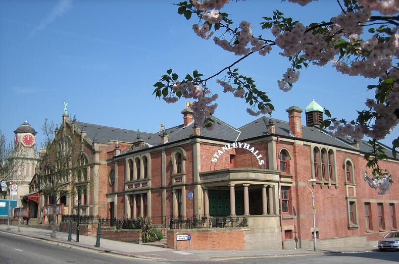 🚨 Funding news!

Today is the launch of our new <a href="/HistoricEngland/">Historic England</a>-funded grants programme in England.

We are offering early-stage grants to help #Charities and #SocEnts develop plans to restore and re-use historic buildings.

Learn more:
➡️ bit.ly/3zVgiBN