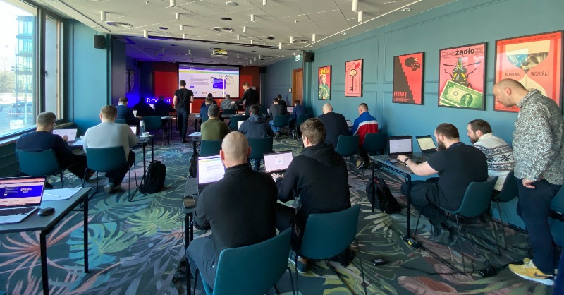OVHcloud_PL's tweet photo. Tydzień temu odbył się #TechRoadShow w Łodzi. Wielu specjalistów IT chciało dowiedzieć się więcej o naszej #PublicCloud oraz #PrivateCloud.

Dziękujemy za obecność i aktywność.

Do zobaczenia w kolejnych miastach już wkrótce! https://t.co/DISp1rS3Lv