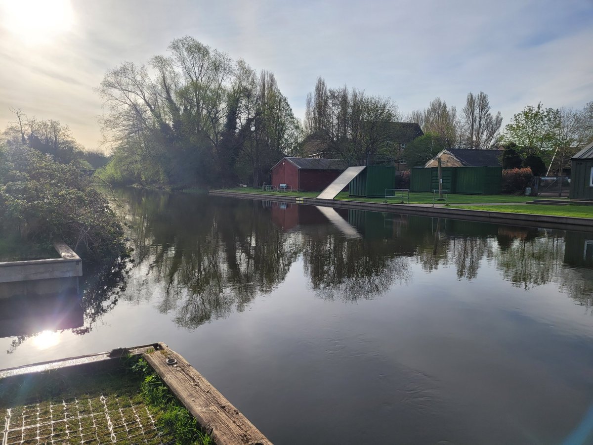 Running2staysa1's tweet photo. Beautiful, cold, really strong current but we made it to the bridge. Just the best morning. #wildswim #notfolk #lucky #selfcare https://t.co/3gXuiuVL4m