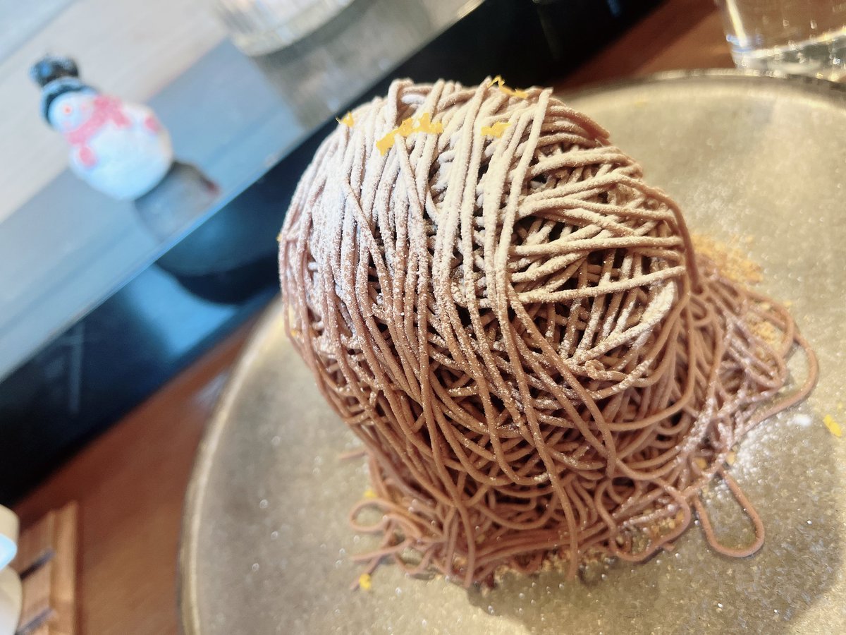 _mai07_'s tweet photo. チョコレート専門店
ATELIER CHOCOLATE ENTRE୨୧⋆*
⁡
柚子の香りがさっぱりアクセント
ショコラモンブラン...♪*ﾟ
⁡
#atelierchocolate_entre #チョコレート専門店
#ショコラモンブラン https://t.co/m6l3w9KgS6