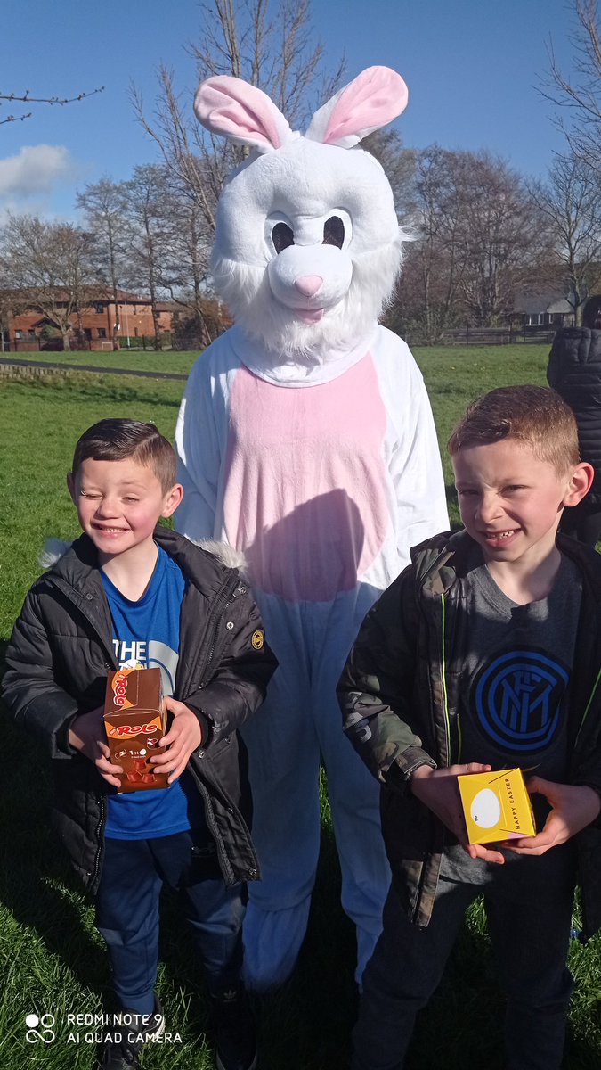 Wow what a incredible Easter 🐇 we had,carrying on a Netherton community tradition.The Easter Bunnies have been busy hopping around Netherton sharing  smiles, laughter and eggs... Community spirit shining through.